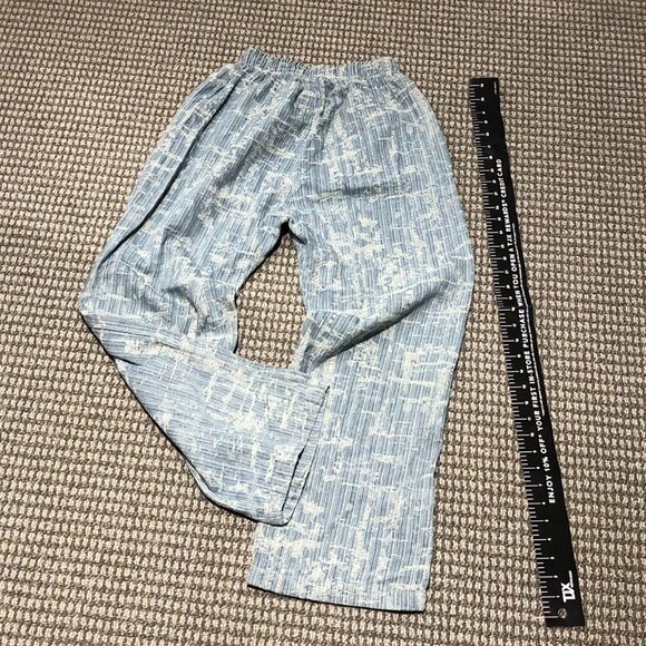 Beautiful ripped jeans looking wide leg pants. Beautiful work of art. Needless - Picture 7 of 7